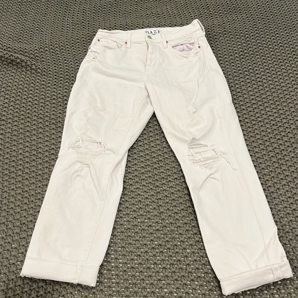 White Mom Jeans - Picture 1 of 2
